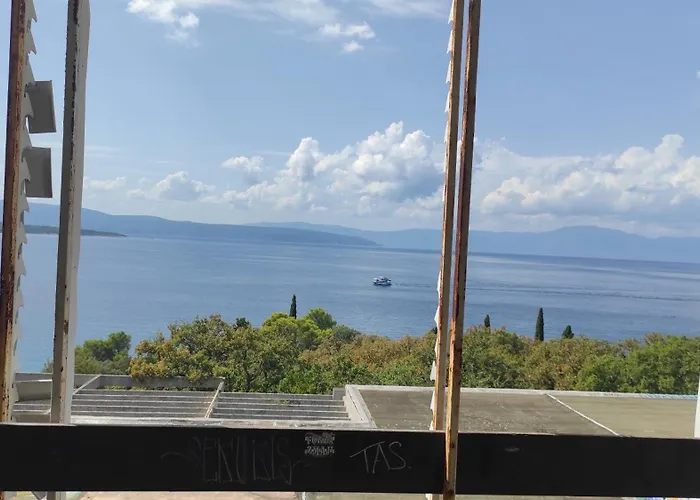 Haludovo Virtual Ruin Bungaloos And Camping, International Cooperation And Assistance For Rebirth Baracska